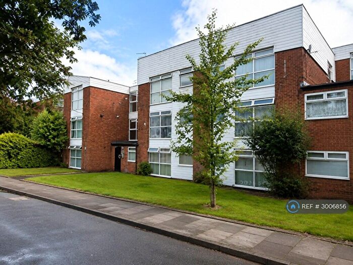 1 Bedroom Flat To Rent In Alexandra Court, Manchester, M31