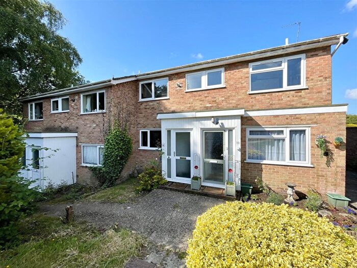 2 Bedroom Flat To Rent In Banbury Avenue, Southampton, SO19