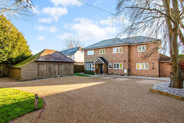 5 Bedroom Detached House For Sale In London Road, Bentley, Farnham, GU10