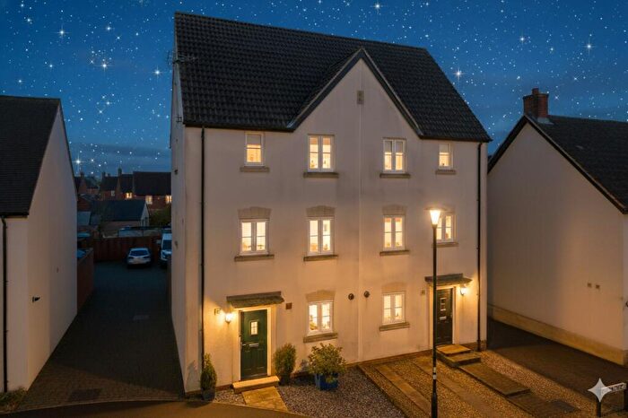 5 Bedroom Semi Detached House For Sale In Blandford Road, Shepton Mallet, BA4