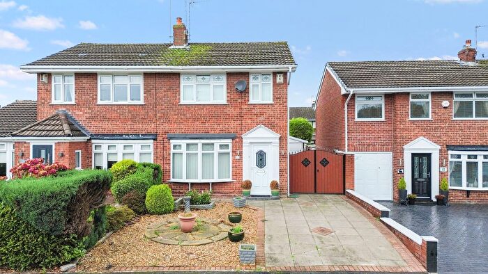 2 Bedroom Semi-detached House For Sale In Berrington Grove, Ashton-In-Makerfield, WN4