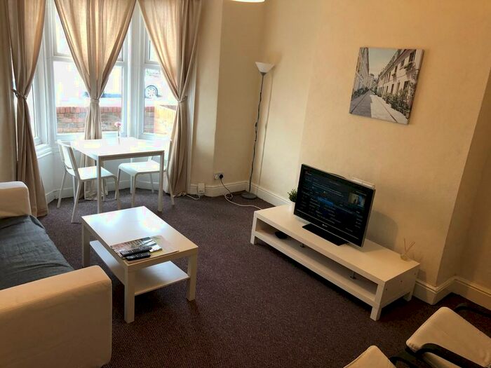 4 Bedroom Terraced House To Rent In Warwick Street, Heaton, NE6