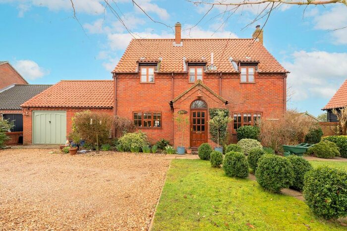 3 Bedroom Detached House For Sale In Church Road, Holme Hale, Thetford, IP25