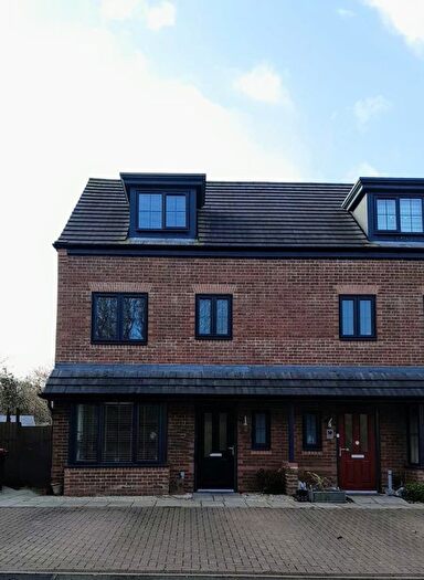 4 Bedroom Semi-Detached House To Rent In St. Pauls Drive, Telford, TF1