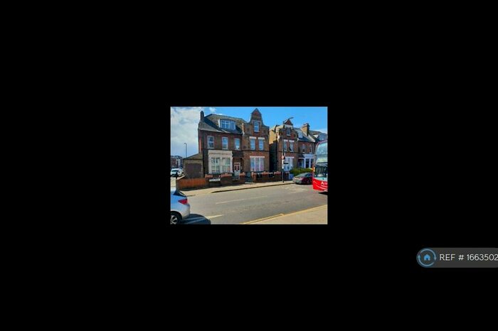 1 Bedroom Flat To Rent In Rokesly Avenue, London, N8