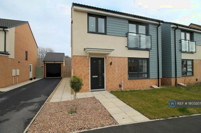 4 Bedroom Detached House To Rent In Harbottle Grove, Holystone, Newcastle Upon Tyne, NE27