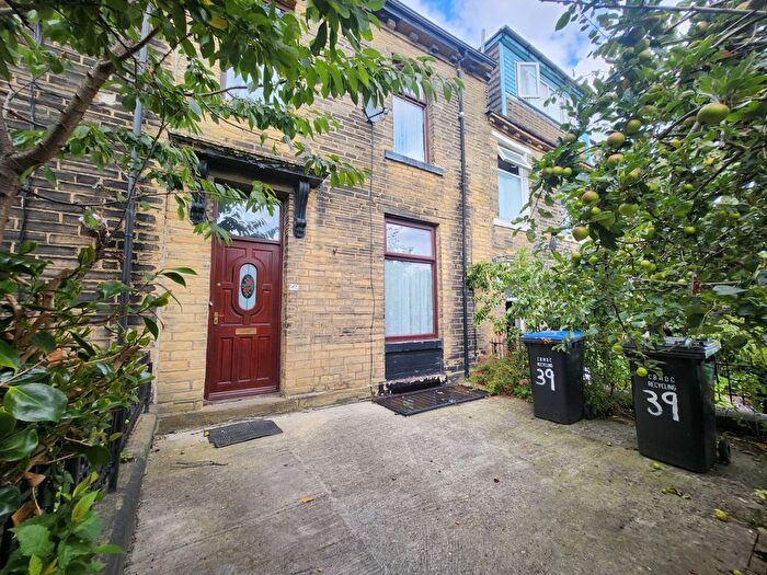 3 Bedroom Terraced House To Rent In Lily Street, Manningham, Bradford, BD8