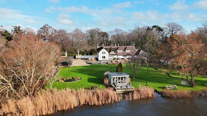 5 Bedroom Detached House For Sale In Salisbury Road, Christchurch, BH23