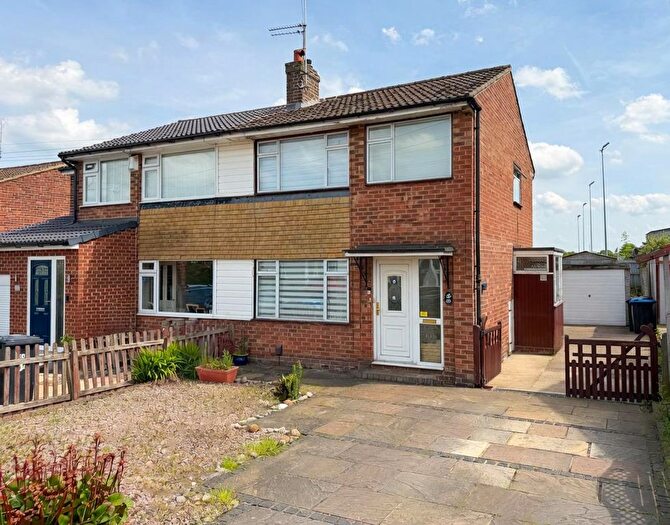 3 Bedroom Semi-Detached House For Sale In Olive Walk, Harrogate, HG1