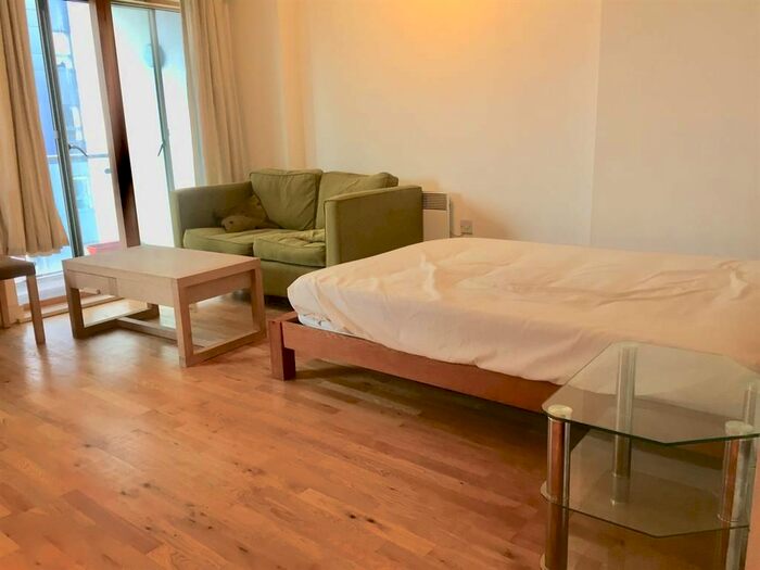 1 Bedroom Flat To Rent In Jefferson Place, Fernie Street, Manchester M4