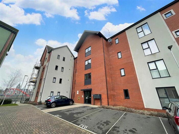2 Bedroom Flat To Rent In Copper Dome Mews, Newport NP19