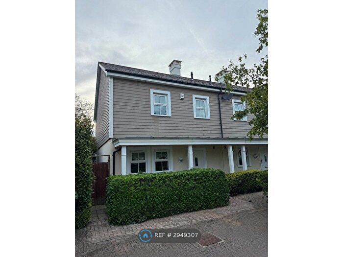 4 Bedroom End Terrace House To Rent In Heatherlea Grove, Worcester Park, KT4