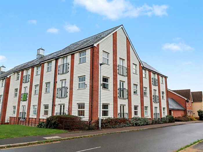 2 Bedroom Apartment For Sale In Woodpecker Way, Costessey, Norwich, NR8