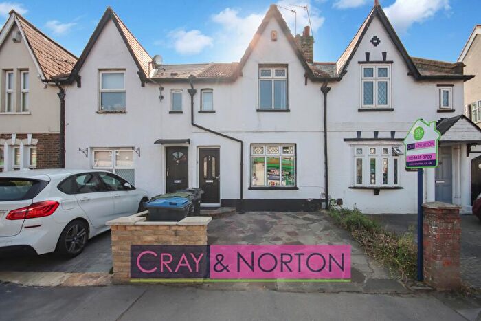 3 Bedroom Terraced House To Rent In Woodside Green, Woodside, SE25