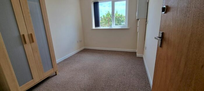 1 Bedroom Flat To Rent In St. Helens Road, Swansea, SA1