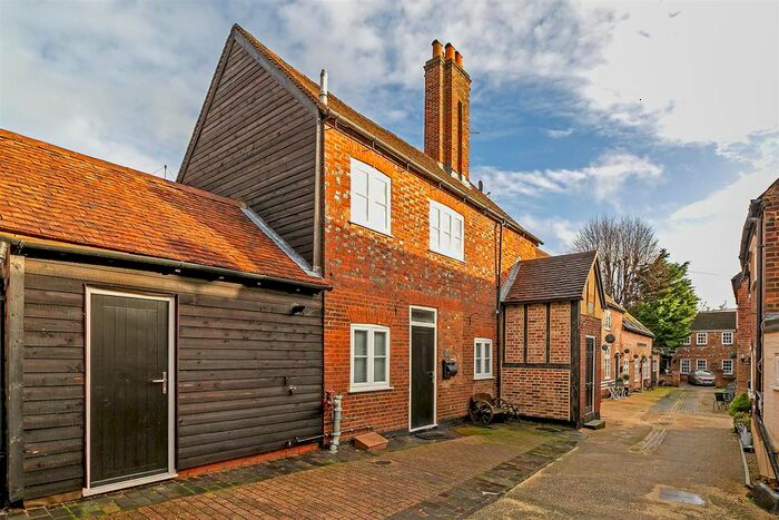1 Bedroom End Of Terrace House To Rent In Dolphin Yard, Holywell Hill, St Albans, AL1