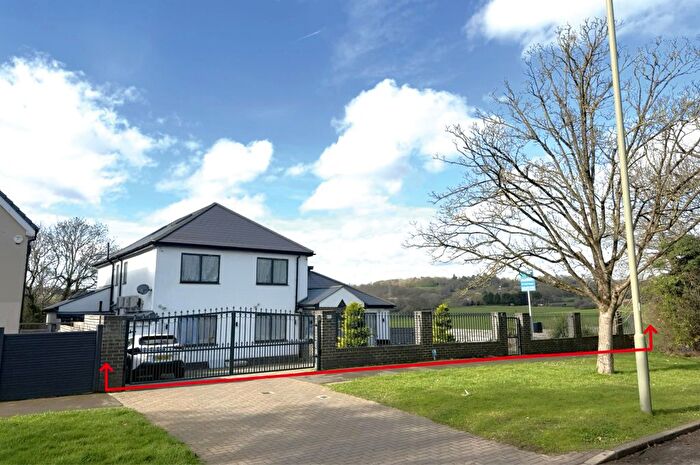 7 Bedroom Detached House For Sale In Edgwarebury Lane, Edgware, HA8