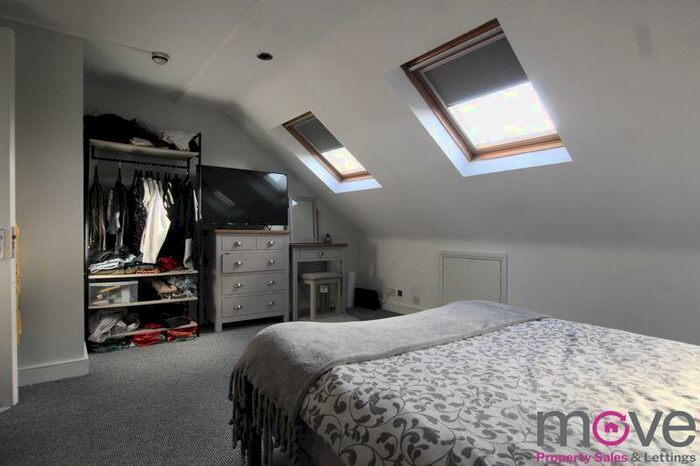 6 Bedroom Semi-Detached House To Rent In Lansdown Road, Gloucester, GL1