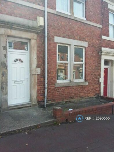 2 Bedroom Flat To Rent In Northbourne Street, Gateshead, NE8