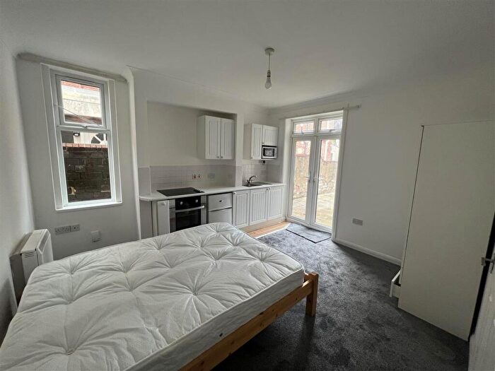 Studio To Rent In Arthur Road, Southampton, SO15