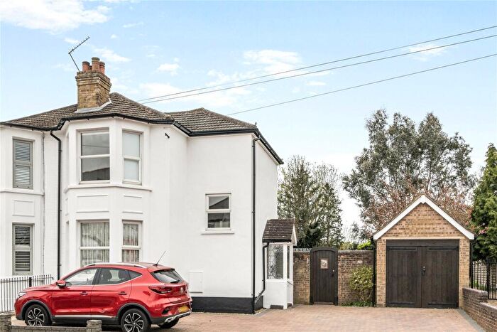 2 Bedroom Semi Detached House For Sale In Heathfield Road, Keston, BR2