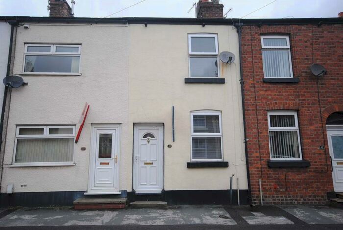 2 Bedroom House To Rent In Coare Street, Macclesfield, Cheshire, SK10