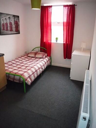 Studio To Rent In Cross Street, Willenhall, WV13