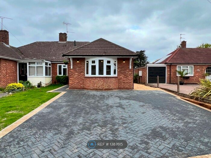 3 Bedroom Bungalow To Rent In St. Johns Road, Colchester, CO4