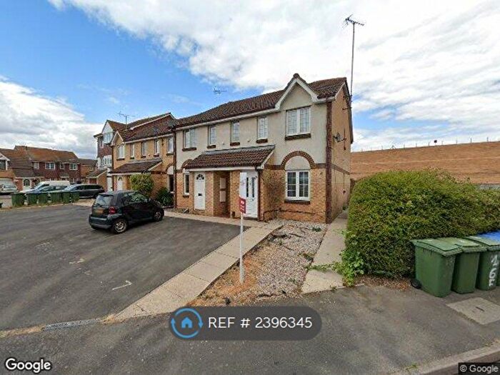 1 Bedroom Maisonette To Rent In Shaw Drive, Walton-On-Thames, KT12