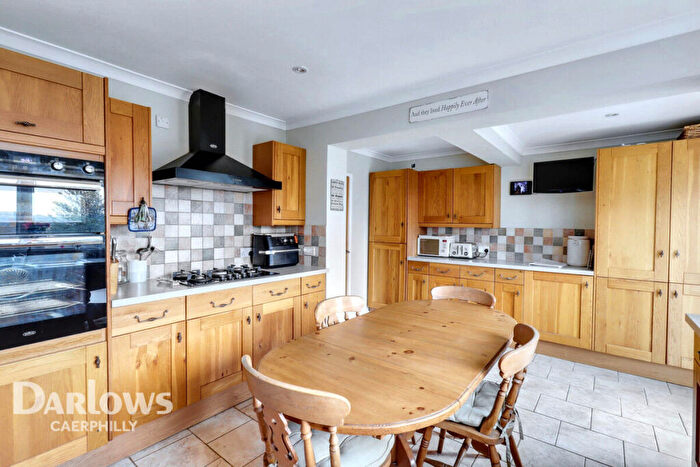 4 Bedroom Detached House For Sale In Royal Oak Close, Caerphilly, CF83