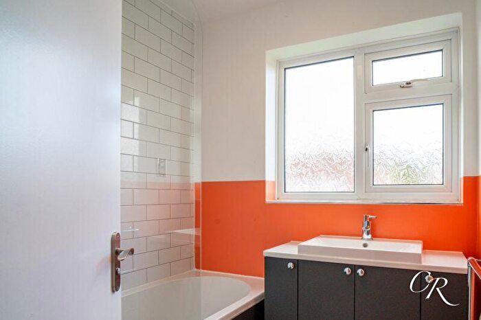 2 Bedroom Apartment For Sale In Sterling Court, Cheltenham, GL51