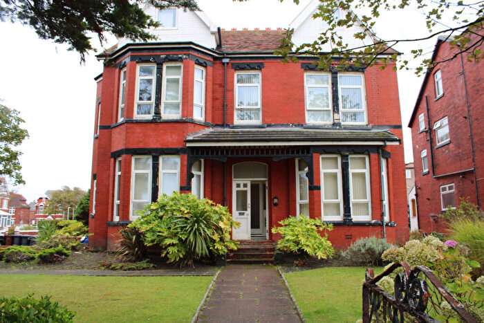 3 Bedroom Apartment To Rent In Lathom Road, Southport, PR9