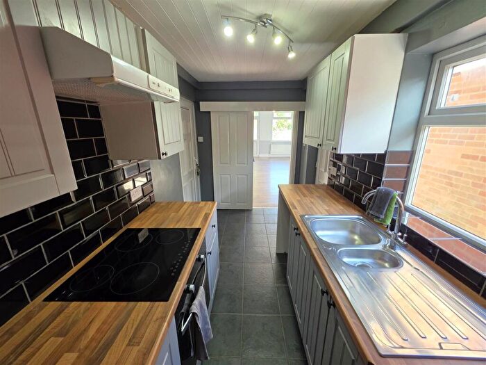 3 Bedroom House To Rent In Main Street, Albert Village, DE11