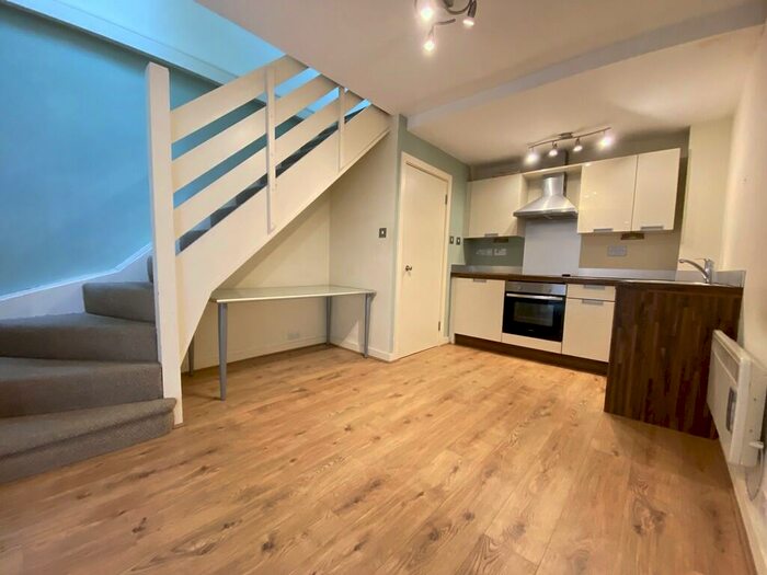 1 Bedroom Flat To Rent In The Chandlers, The Calls, Leeds City Centre, LS2