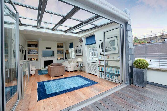 2 Bedroom Terraced House To Rent In Coleherne Mews, SW10