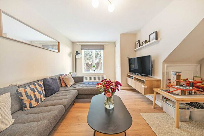 2 Bedroom Terraced House For Sale In Caroline Place, Battersea, SW11