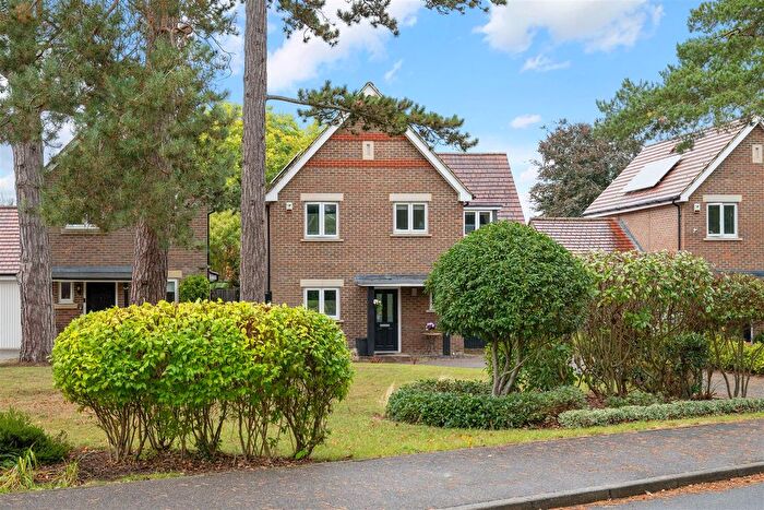 3 Bedroom Detached House For Sale In West Park Road, Epsom, KT19