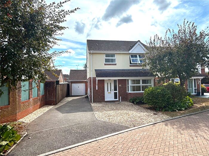 3 Bedroom Detached House To Rent In Plum Way, Willand, Cullompton, Devon, EX15