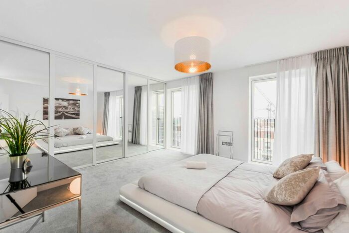3 Bedroom Flat To Rent In Olympic Park Avenue, Stratford, London, E20