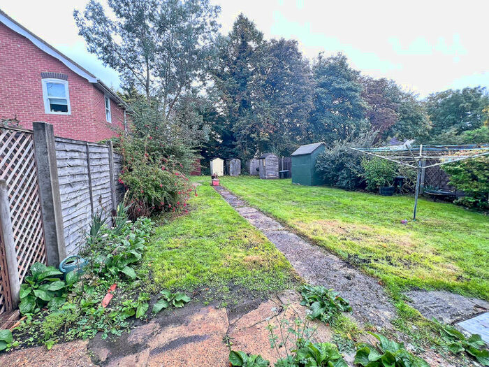 2 Bedroom Apartment To Rent In Southampton Street, Farnborough, GU14