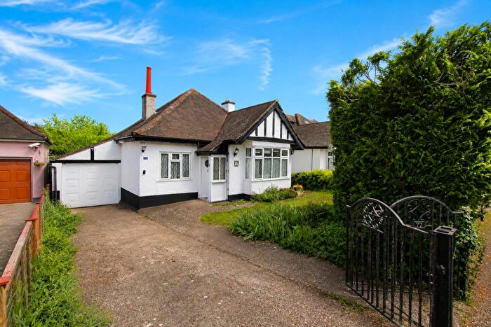 3 Bedroom Detached Bungalow For Sale In Pine Ridge, Carshalton, SM5