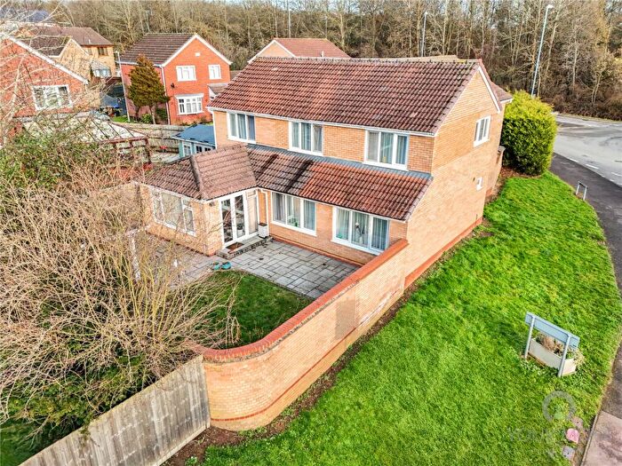 5 Bedroom Detached House For Sale In Bramble End, West Hunsbury, Northampton, NN4