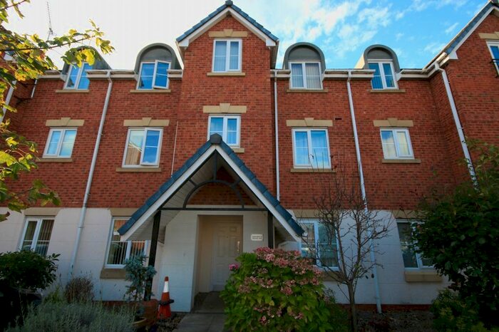 2 Bedroom Property To Rent In Meadow View, Orrell, Wigan, WN5