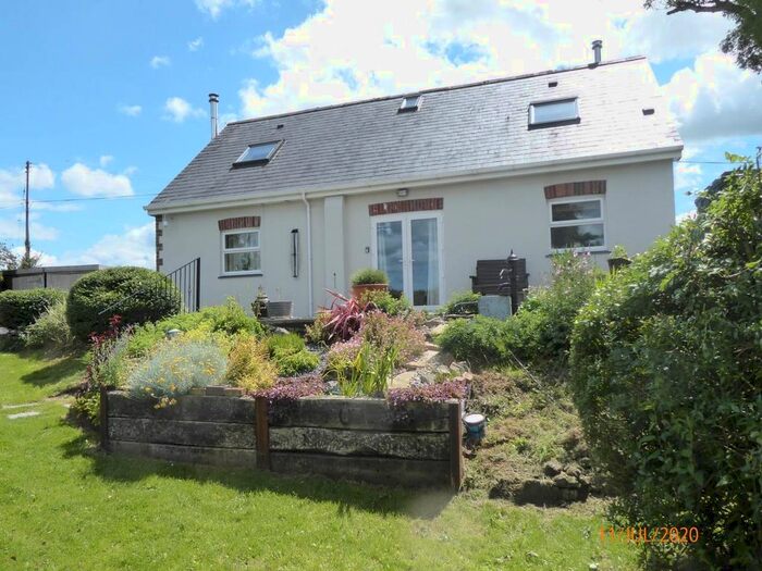 2 Bedroom Cottage To Rent In Llangunnor, Carmarthen, SA32
