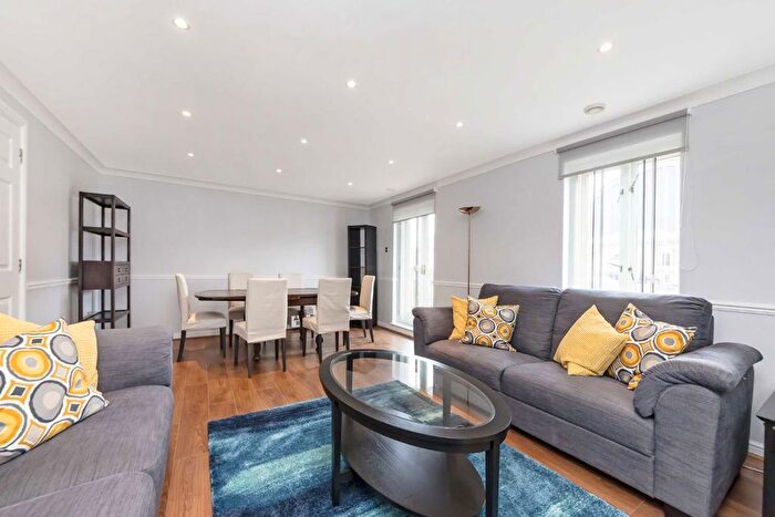 2 Bedroom Flat For Sale In Russell Road, Kensington, W14