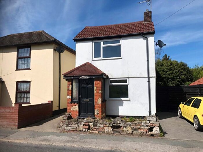 3 Bedroom Detached House For Sale In The Street, Kirby-le-soken, CO13