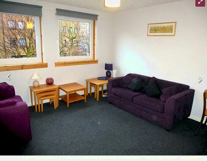 2 Bedroom Flat To Rent In New Johns Place, Edinburgh, EH8