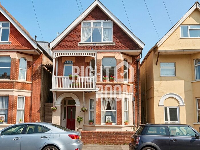 1 Bedroom Flat To Rent In Grosvenor Gardens, Bournemouth, BH1