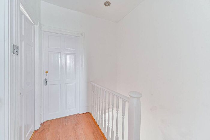 4 Bedroom Terraced House To Rent In Sherwood Avenue, Streatham Vale, London, SW16