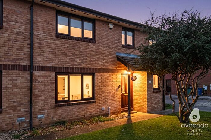 3 Bedroom Semi Detached House For Sale In Montgomery Road, Caversfield, Bicester, OX27